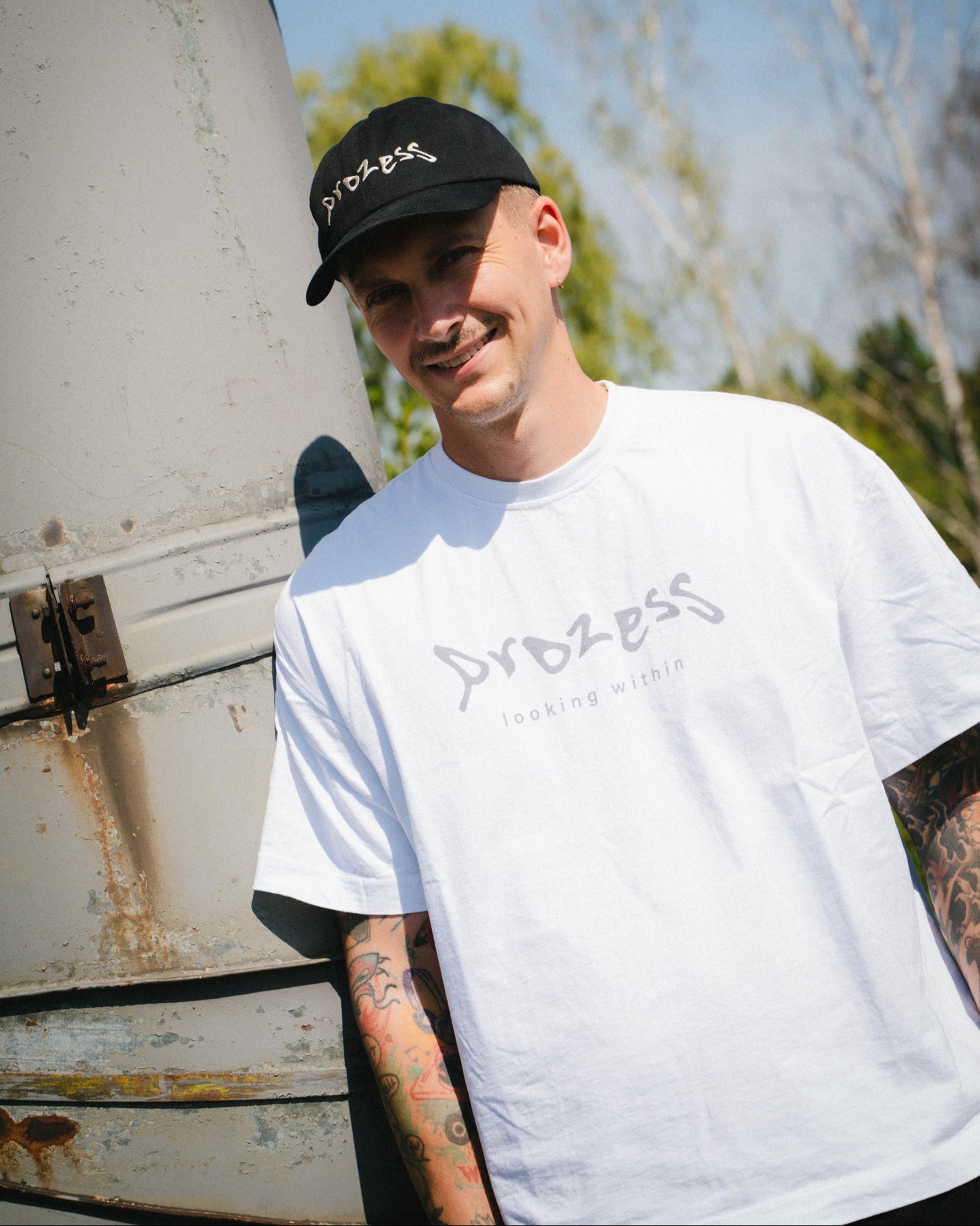 Prozess Logo Cap